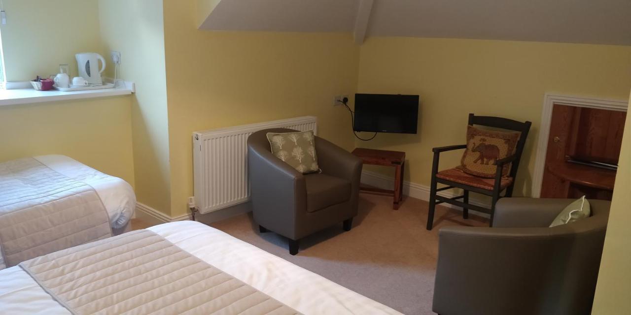 Avonmore House Guest Accommodation ยอล ภายนอก รูปภาพ